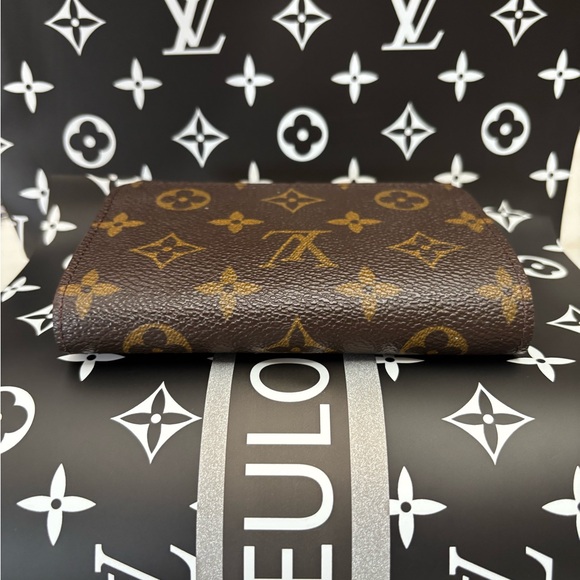 🤎Louis Vuitton Monogram Kisslock Wallet🤎 - Picture 3 of 11